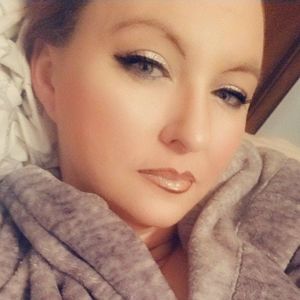 Meet your Posher, Laurie